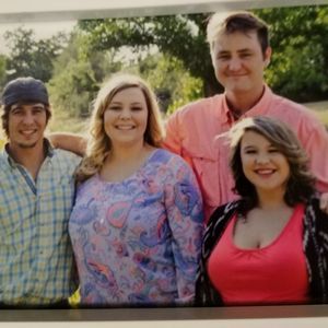 Meet your Posher, Treva